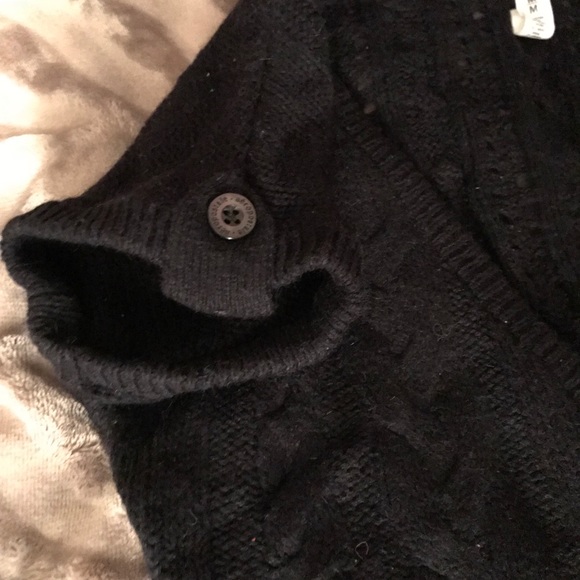 Short Sleeve Sweater - Picture 3 of 4